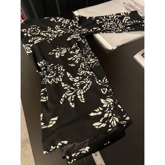 Requirements Shirt Womens Medium Floral Print Long Sleeve Semi Sheer Artsy Y2K - Picture 7 of 8